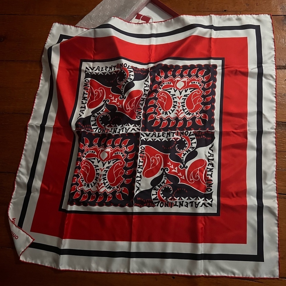 Valentino Garavani silk NWT scarf red blue paisley NIB